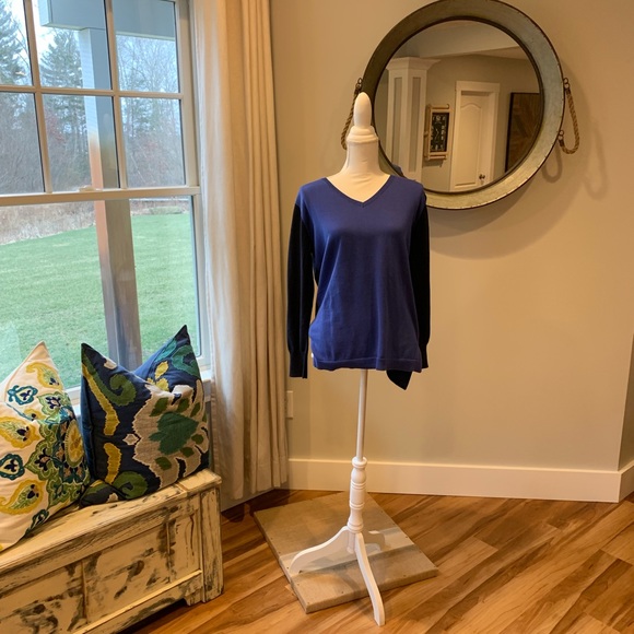 A Ruby Navy and Blue Color Block Sweater - Picture 3 of 4